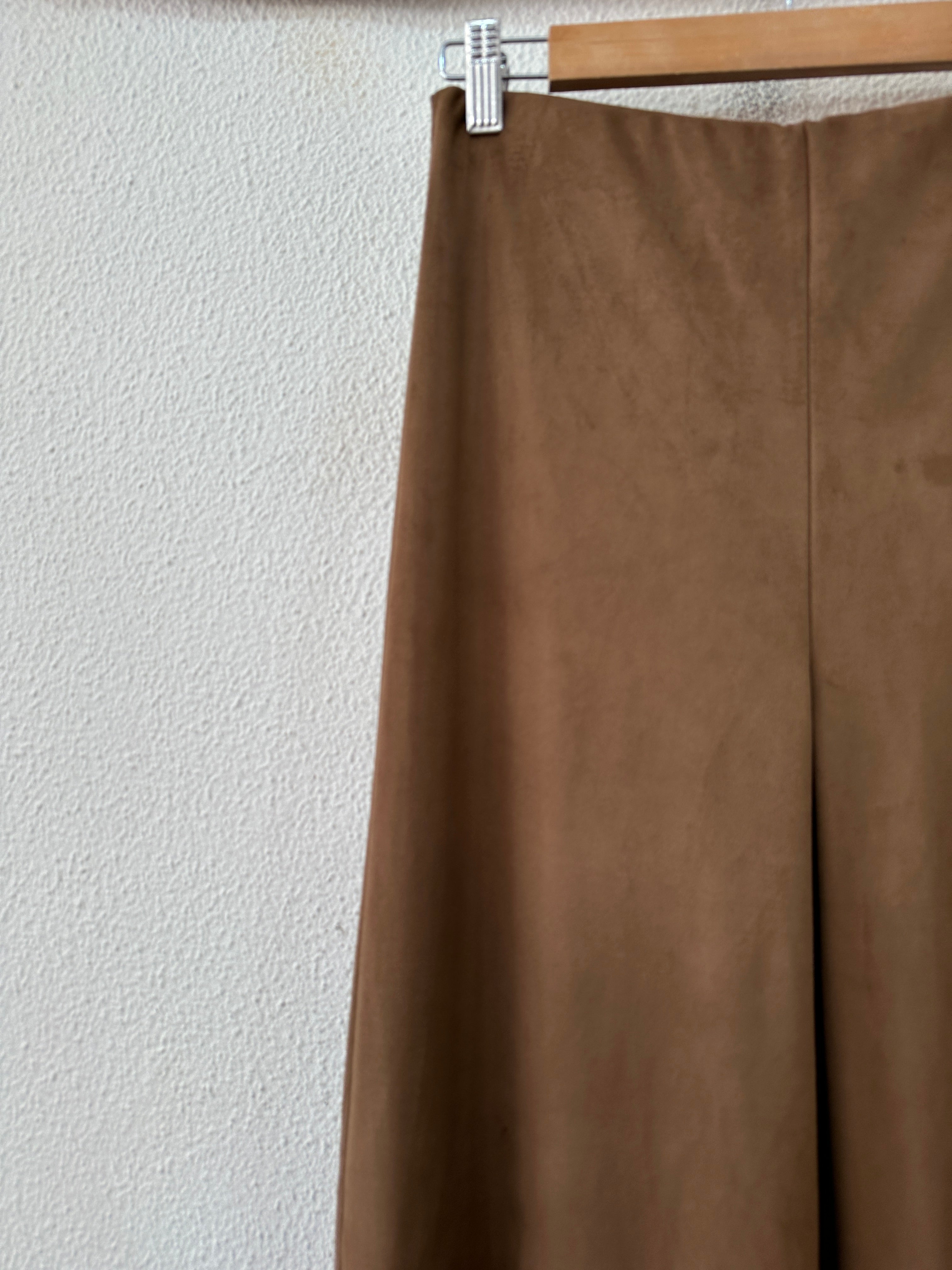 Pantalonas em suede COYOTE