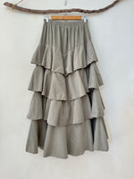 Load image in the gallery viewer,Saia em microbombazina c/ folhos ASPEN
