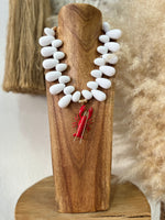 Load image in the gallery viewer,Colar em acrílico resistente LOBSTER
