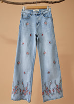 Carregar imagem no visualizador da galeria, Calças denim bordadas SWEETIE
