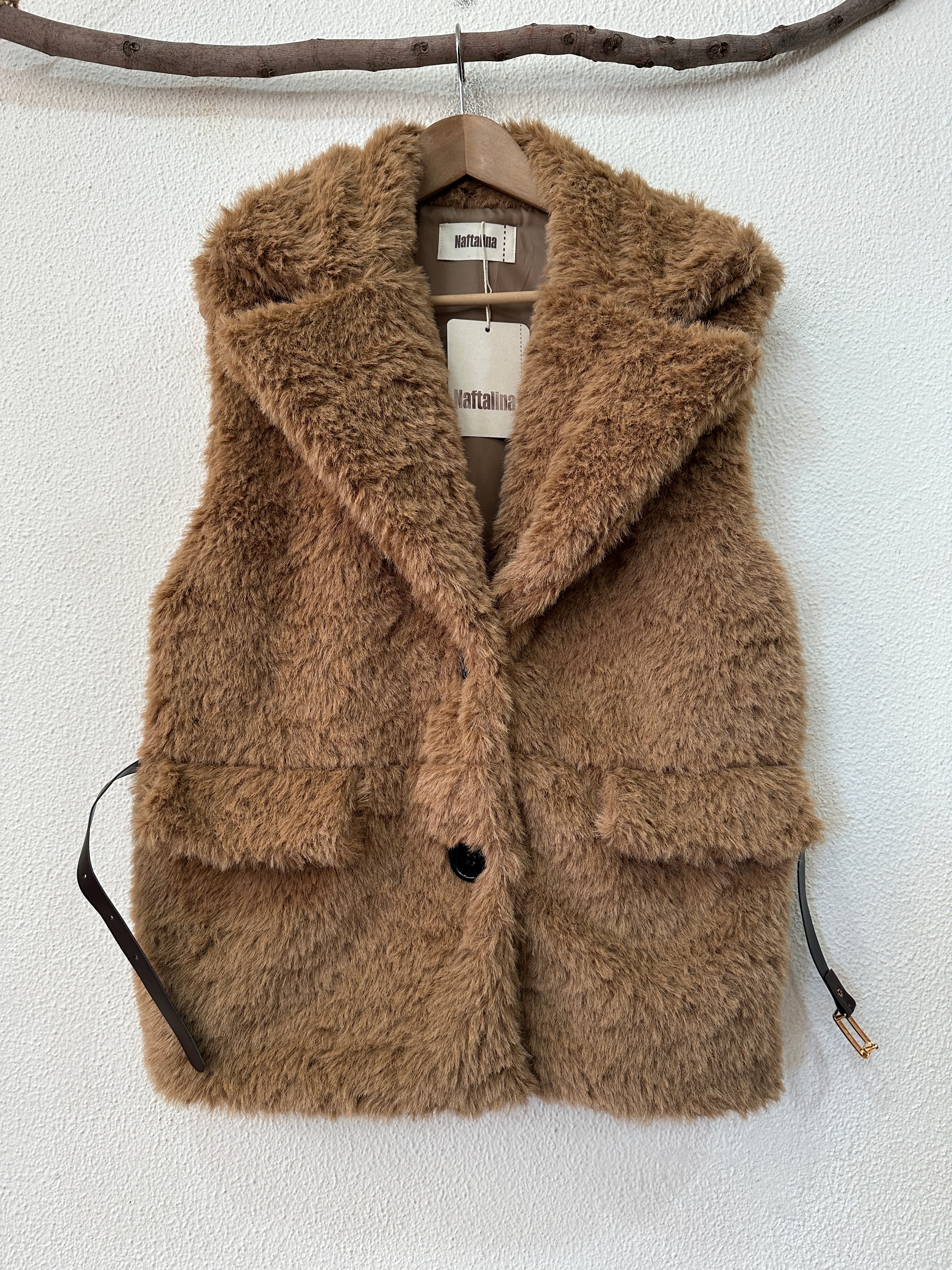Colete em imitação de pelo c/ forro e cinto KAZAN