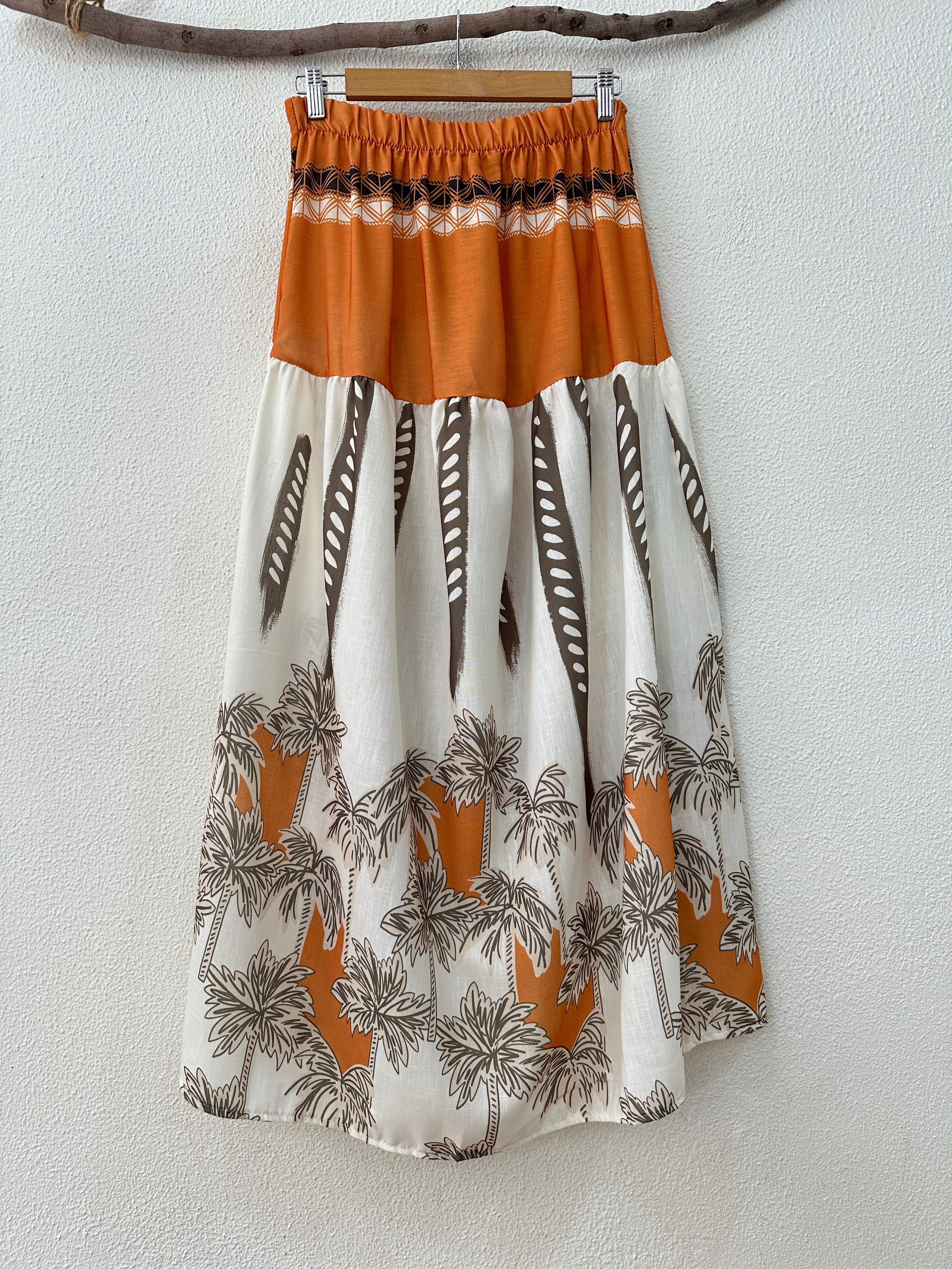 Conjunto de top e saia ISLAND