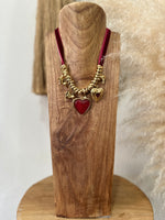 Load image in the gallery viewer,Colar curto VELVET
