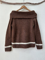 Load image in the gallery viewer,Camisola de malha c/ decote em barco ZIVA
