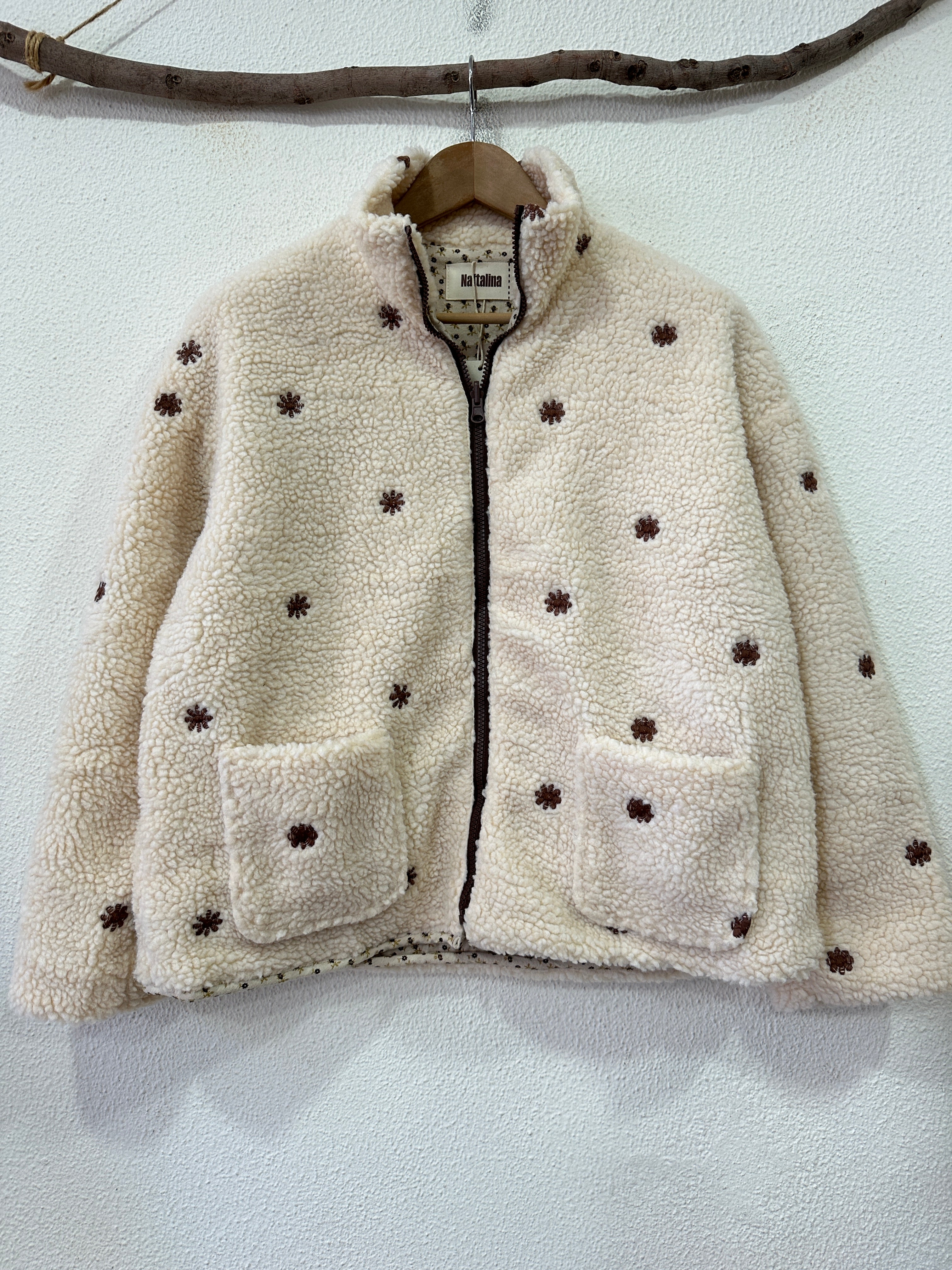 Casaco polar reversível c/ bordados LIVELY