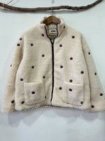 Load image in the gallery viewer,Casaco polar reversível c/ bordados LIVELY
