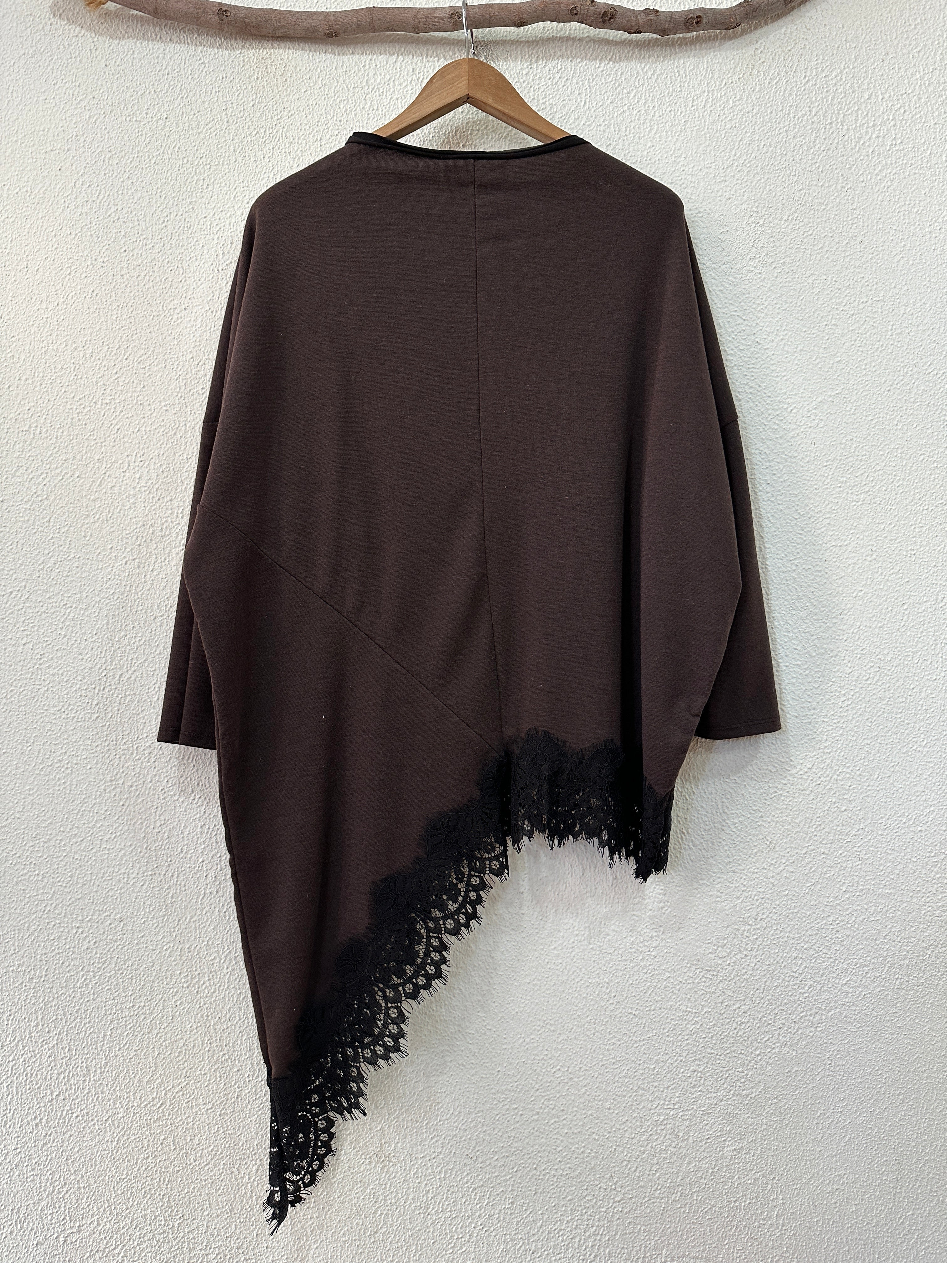 Túnica assimétrica c/ renda CINNAMON