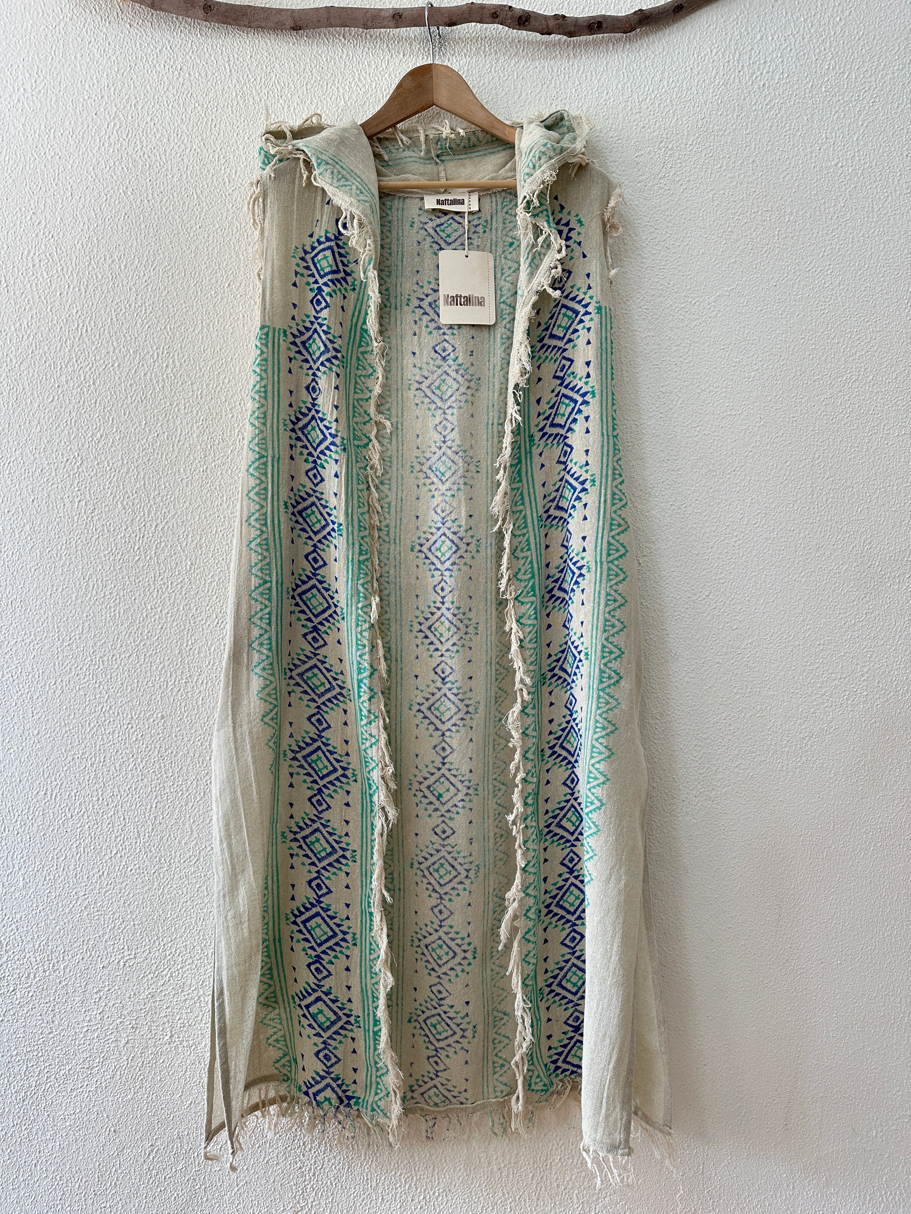 Colete em algodão rústico c/ capuz SATI