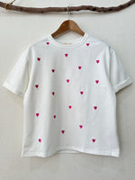 Carica l&#39;immagine nel visualizzatore della galleria,T-shirt comfort fit bordada LOVELY
