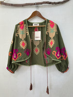 Carregar imagem no visualizador da galeria, Casaco bordado NAZLI
