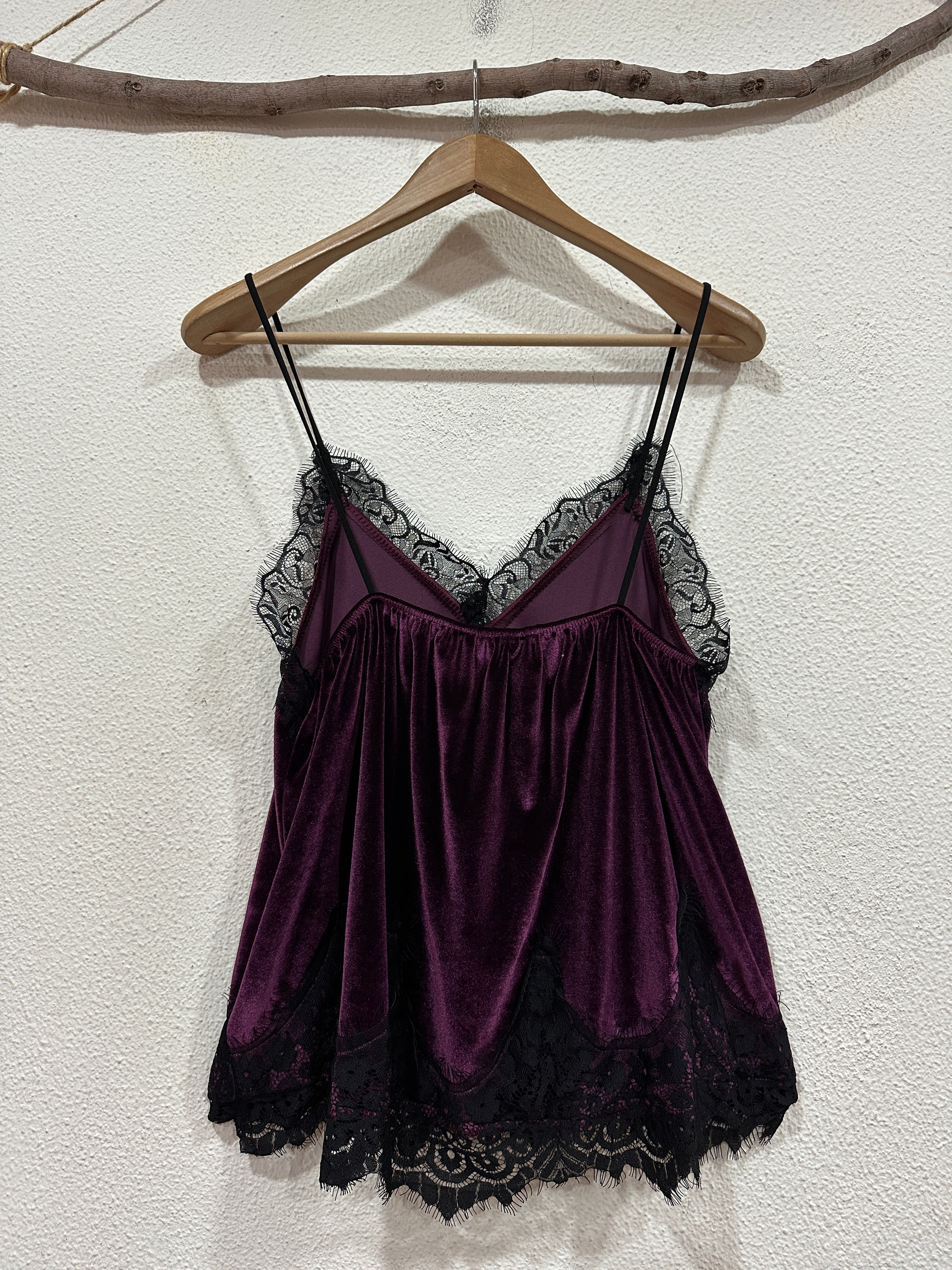 Top em veludo cristal c/renda AMETHYST