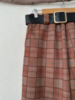 Load image in the gallery viewer,Pantalonas em suede c/cinto SWEDEN
