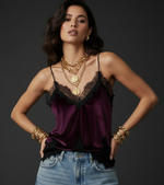 Load image in the gallery viewer,Top em veludo cristal c/renda AMETHYST
