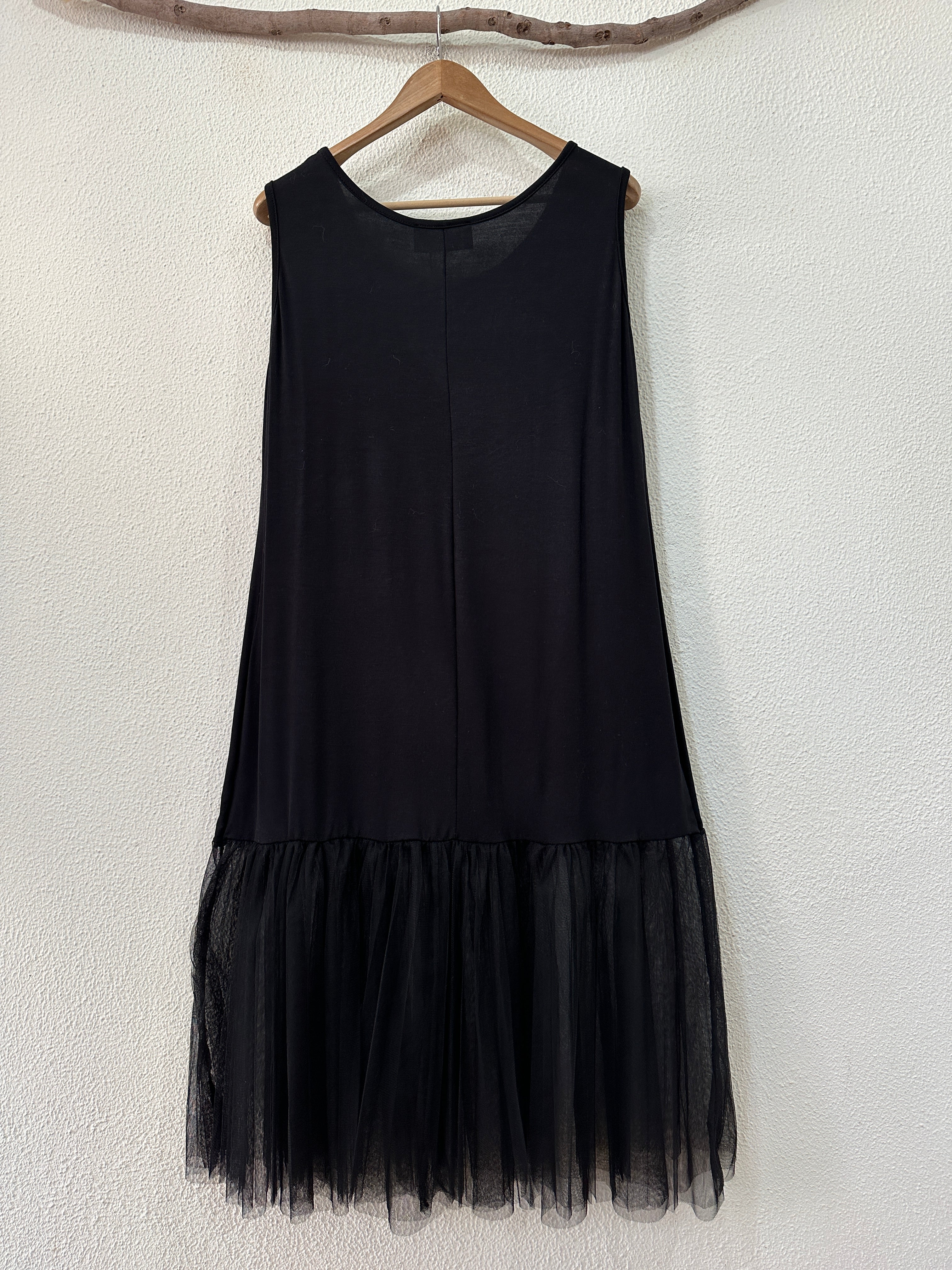 Vestido base oversize c/ tule FOUNDATION