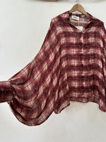 Load image in the gallery viewer,Camisa oversize c/ lã IRISH
