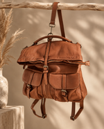 Carregar imagem no visualizador da galeria, Mochila em pele lavada FIJI

