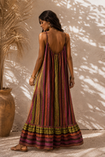 Carregar imagem no visualizador da galeria, Vestido de costas abertas tipo musselina MAORI
