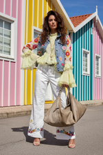 Carregar imagem no visualizador da galeria, Blusão denim c/aplicações e manga em crochet BABILON
