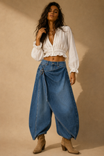 Load image in the gallery viewer,Calças denim efeito envelope SKYE
