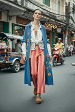 Carregar imagem no visualizador da galeria, Vestido-camiseiro bordado JAKARTA
