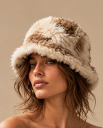 Load image in the gallery viewer,Gorro em pêlo sintético ALASKA
