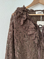 Load image in the gallery viewer,Túnica de renda c/ folhos ARIZONA
