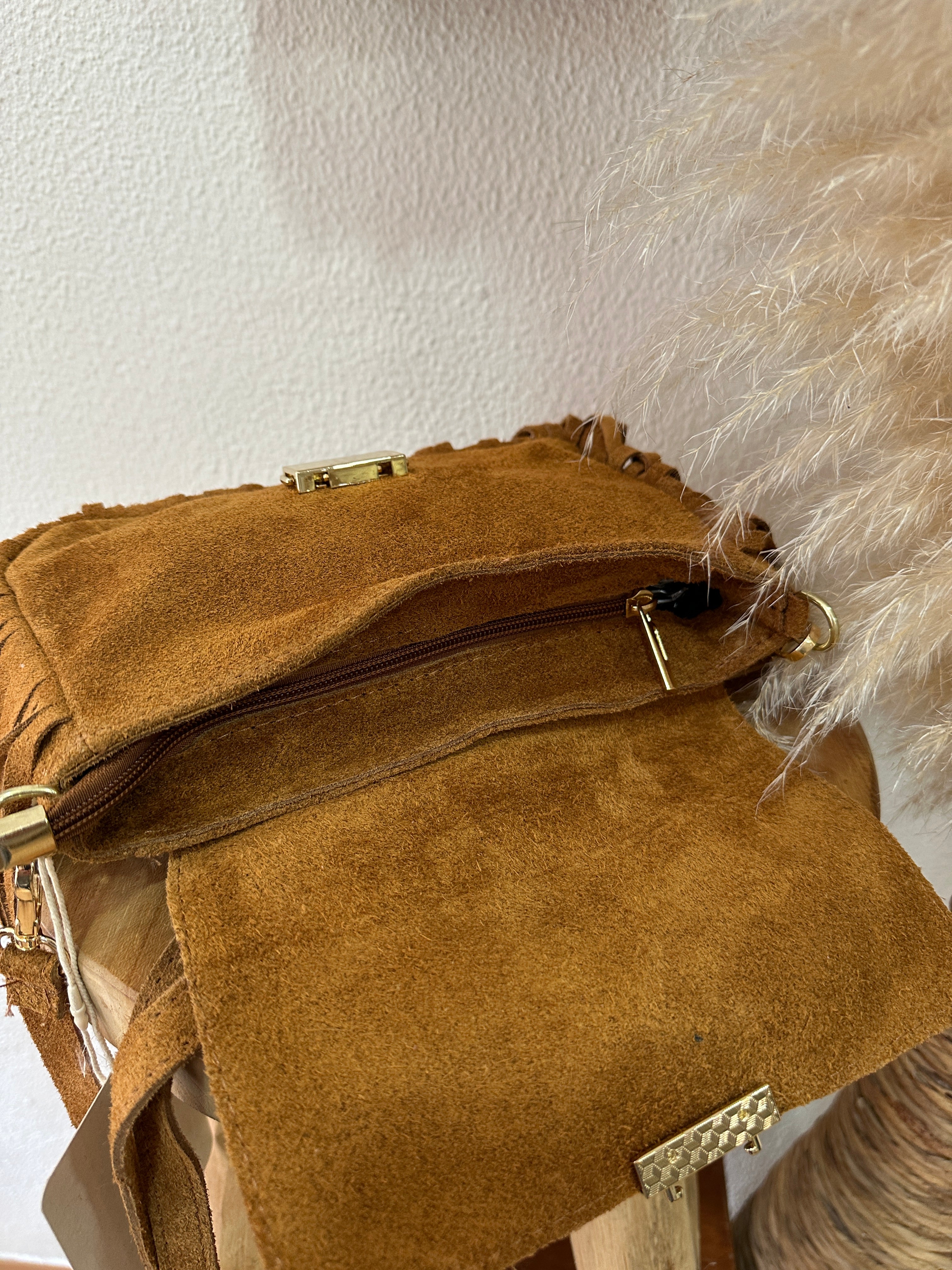 Mala em camurça c/franjas SOLSTICE