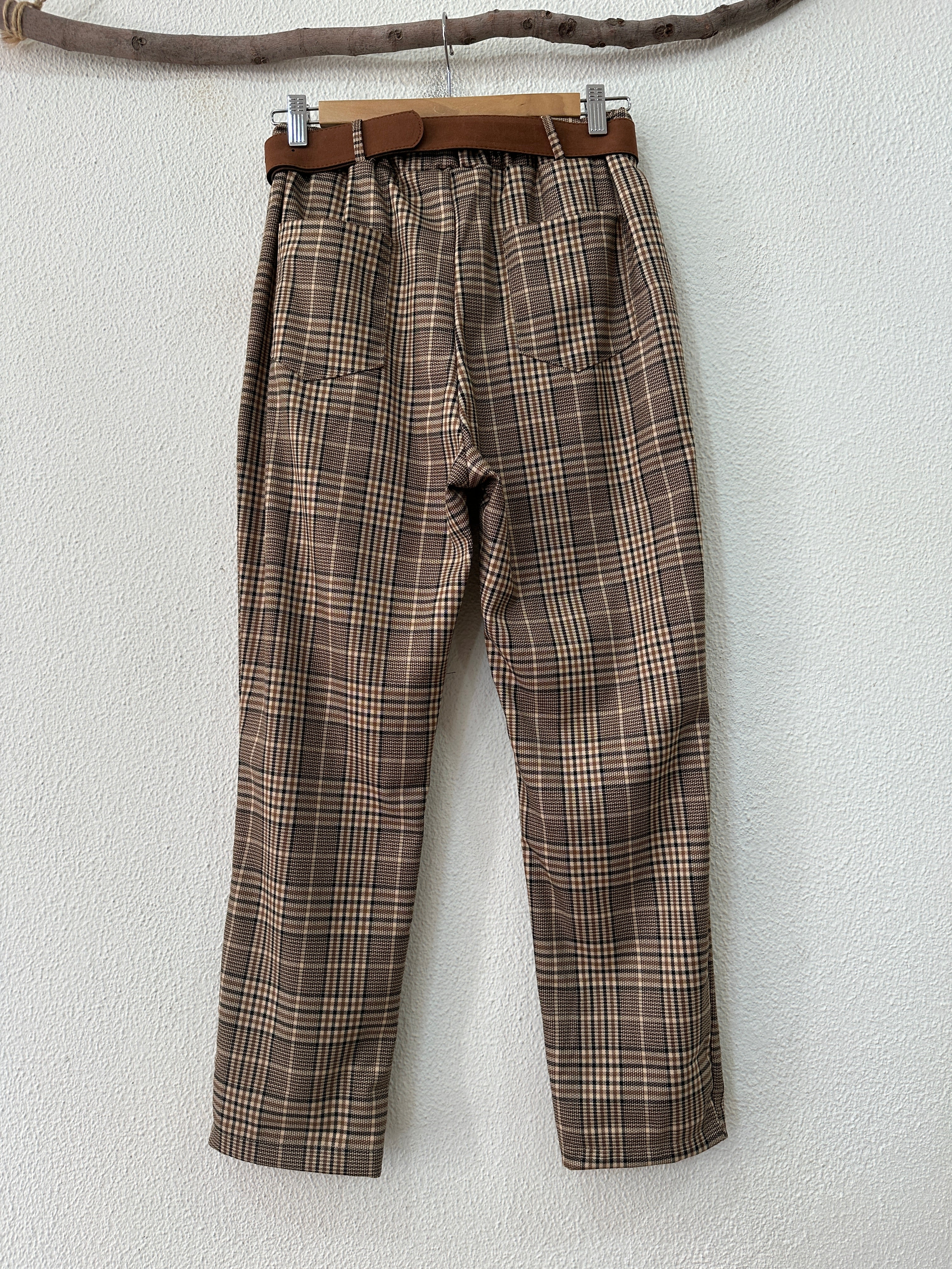 Calças carrot c/ cinto OXFORD