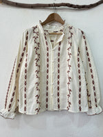 Load image in the gallery viewer,Camisa bordada ISABELLA
