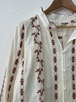 Load image in the gallery viewer,Camisa bordada ISABELLA
