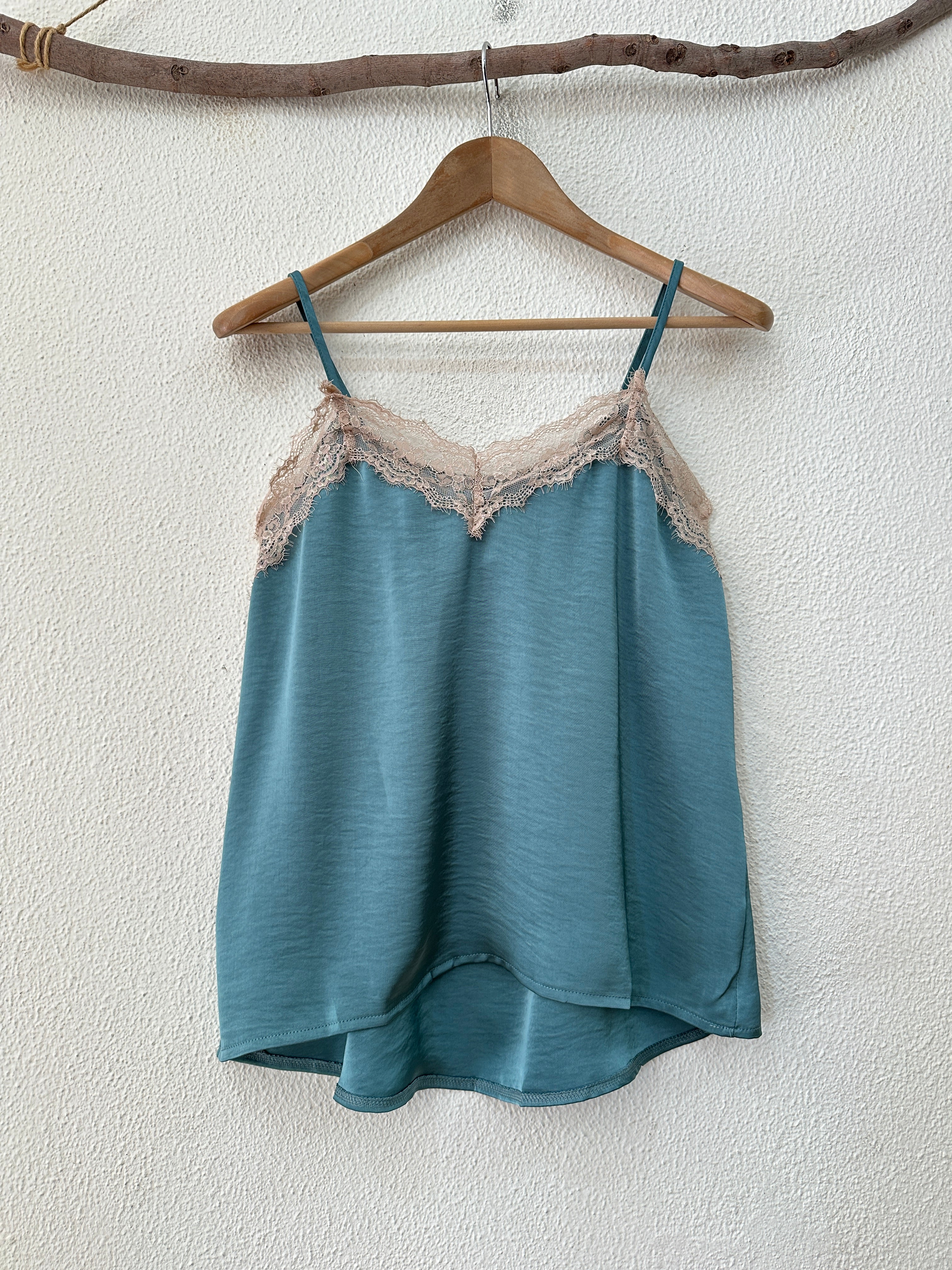 Top acetinado c/ renda JENNIFER