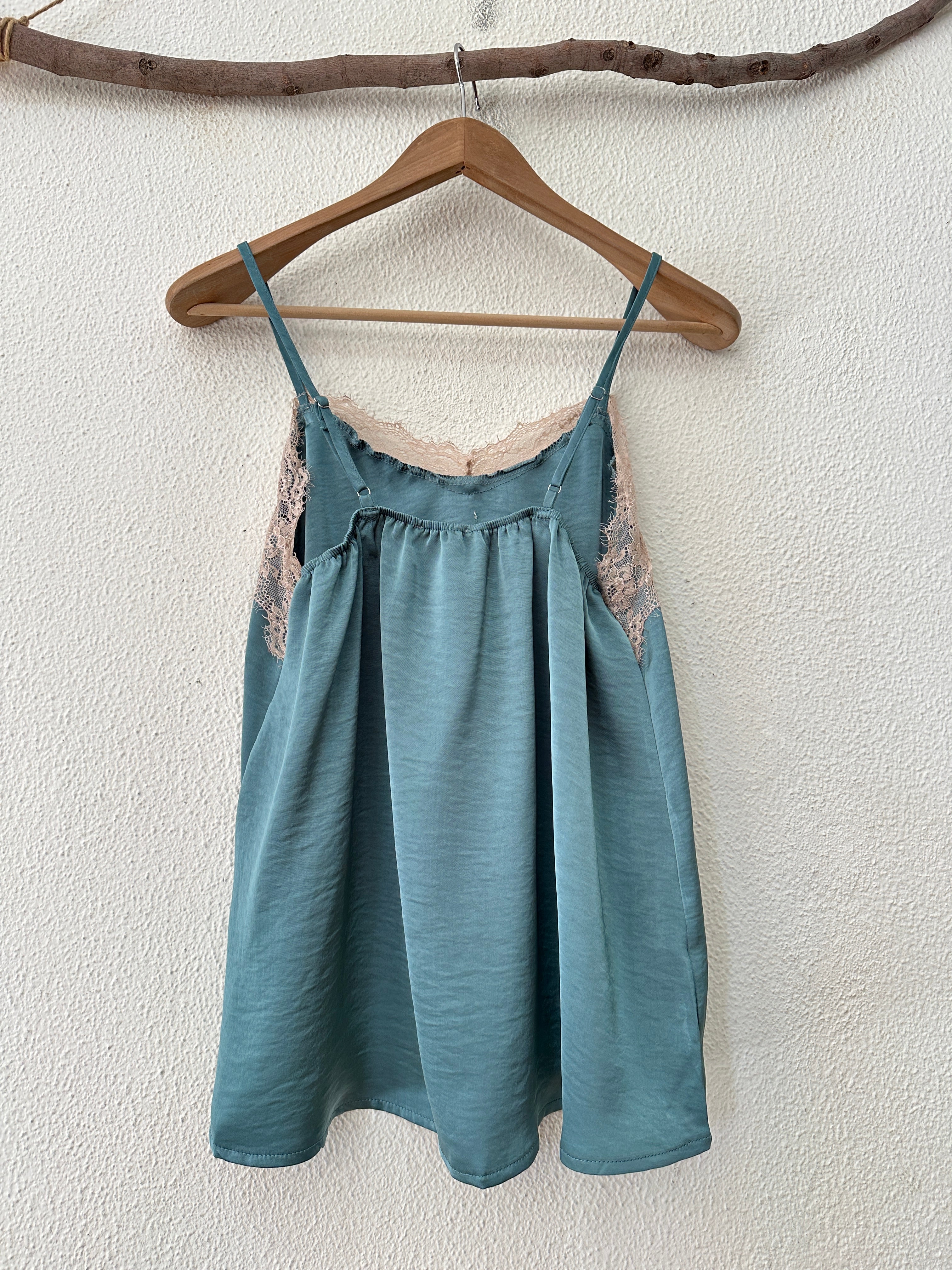 Top acetinado c/ renda JENNIFER