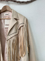 Load image in the gallery viewer,Blusão efeito suede c/ franjas HOLDEM
