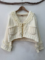 Load image in the gallery viewer,Casaco de malha c/ aplicações PEARLS
