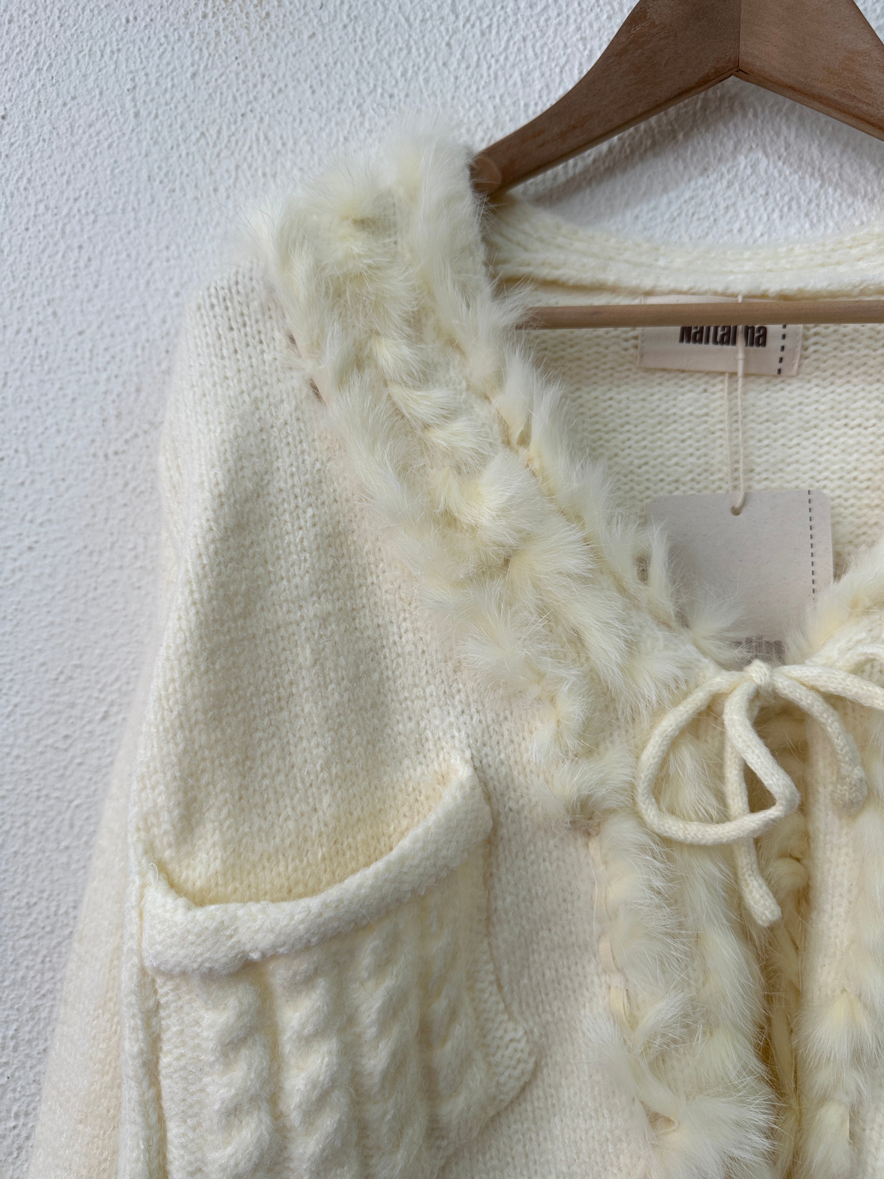 Casaco de malha c/ aplicações PEARLS