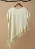 Chargez l'image dans la visionneuse de la galerie,Blusa amarela com renda - vista traseira
