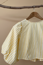 Carregar imagem no visualizador da galeria, Blusa amarela — detalhe
