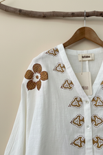Carregar imagem no visualizador da galeria, Blusa Branca — Detalhe
