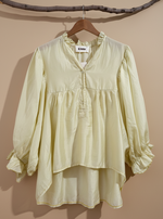 Carica l'immagine nel visualizzatore della galleria,Blusa cabide frente
