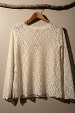 Carregar imagem no visualizador da galeria, Blusa de renda marfim, vista completa
