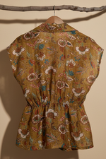 Carica l'immagine nel visualizzatore della galleria,Blusa floral costas
