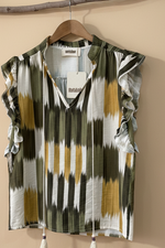 Cargue la imagen en el visor de la galería,Blusa ikat folhos - lateral

