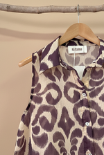 Carica l'immagine nel visualizzatore della galleria,Blusa ikat semitransparente detalhe
