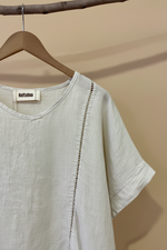 Carica l'immagine nel visualizzatore della galleria,Blusa linho detalhe
