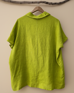 Load image in the gallery viewer,Blusa linho verde costas
