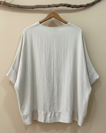 Carica l'immagine nel visualizzatore della galleria,Blusa manga morcego bege - costas
