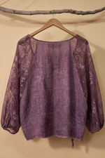 Chargez l'image dans la visionneuse de la galerie,Blusa renda roxa - costas corrigida

