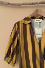 Load image in the gallery viewer,Blusa Riscas — Detalhe
