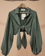 Cargue la imagen en el visor de la galería,Blusa verde nó frente
