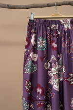 Carregar imagem no visualizador da galeria, Bombachas florais detalhe
